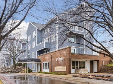 4221 Upton Avenue S, Unit 202, Minneapolis, MN 55410