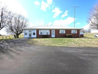 10371 Roseville Road , Glasgow, KY 42141