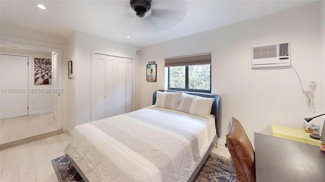 1131 NE 97th St, Miami Shores, FL 33138 Photo