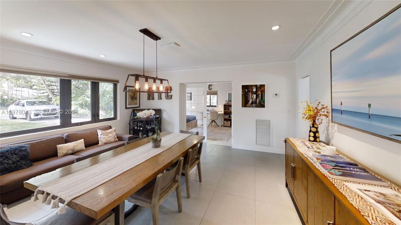 1131 NE 97th St, Miami Shores, FL 33138 Photo