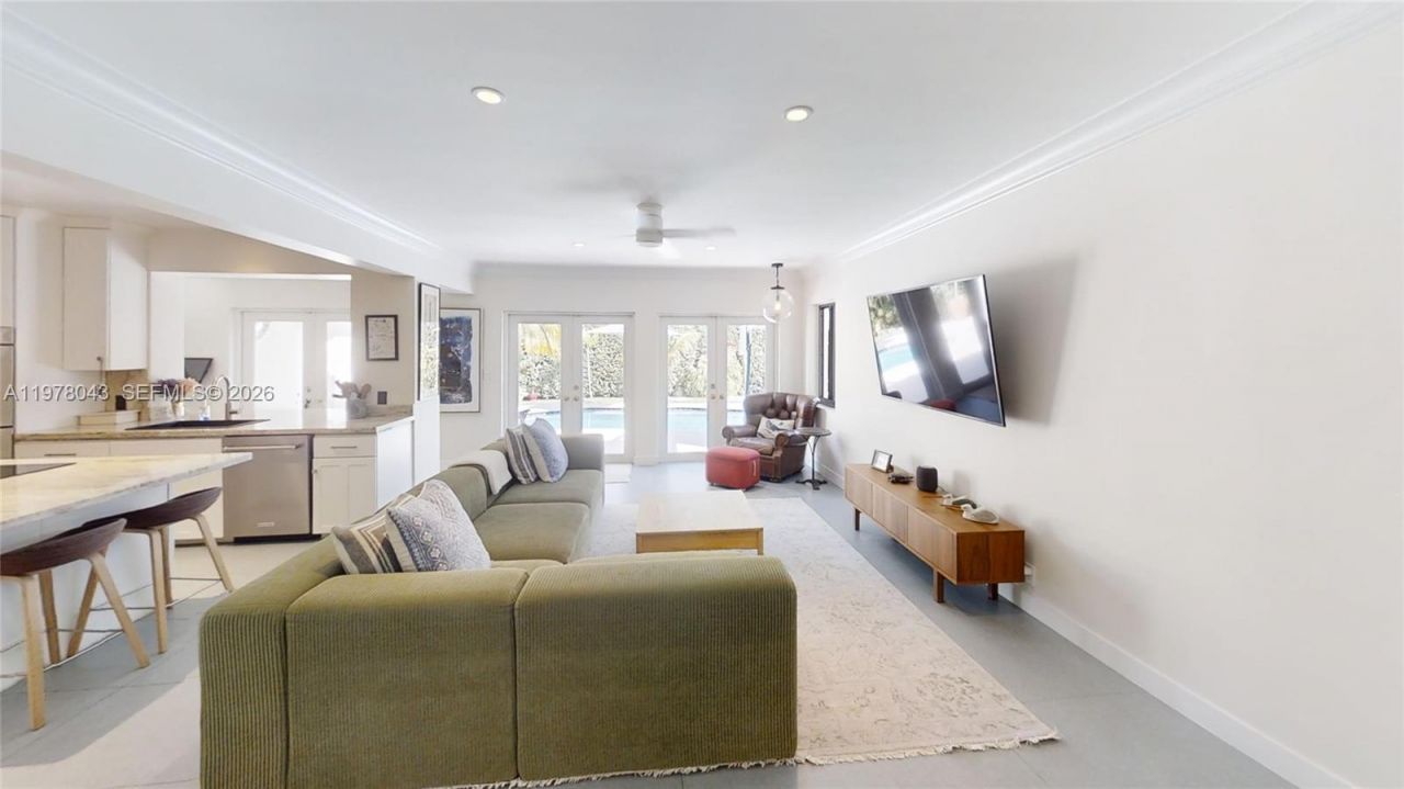 1131 NE 97th St, Miami Shores, FL 33138 Photo