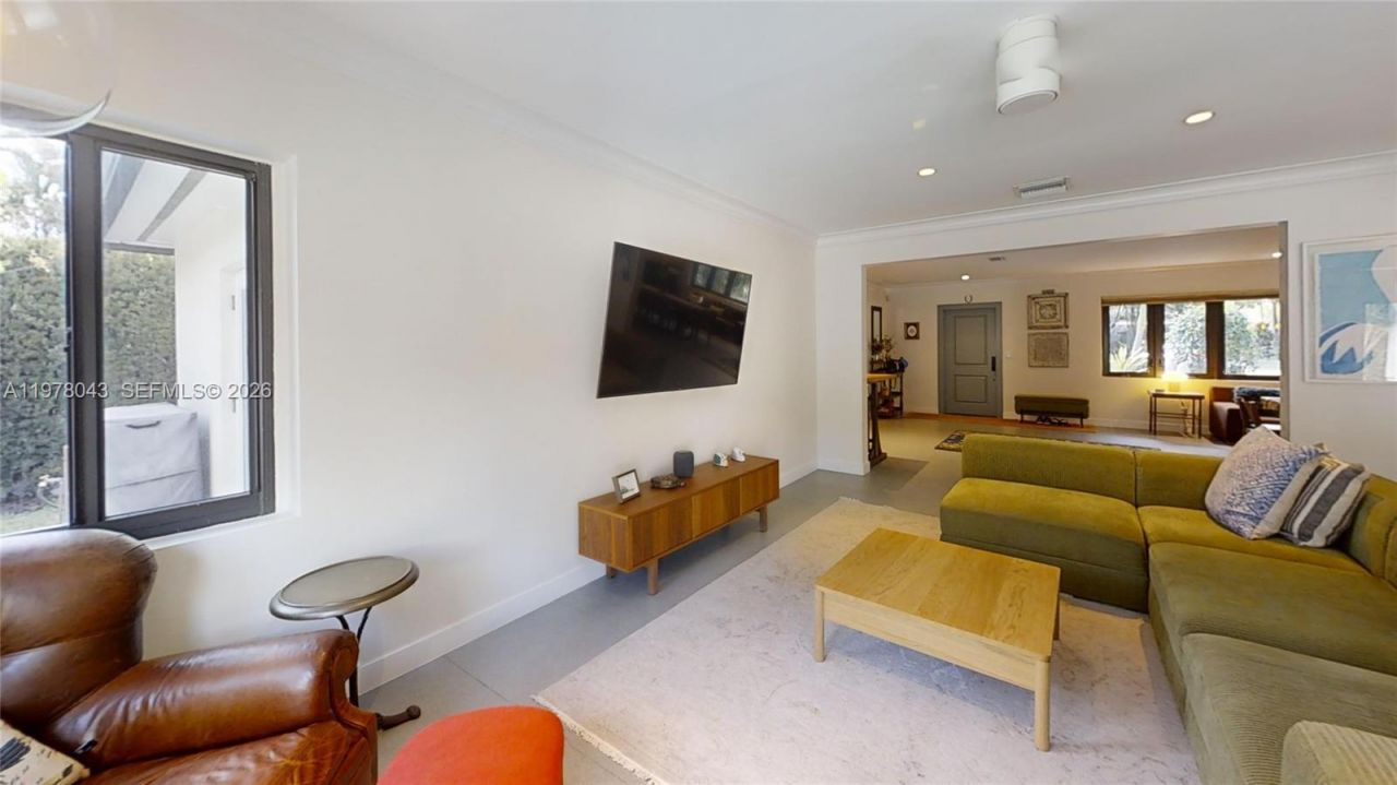 1131 NE 97th St, Miami Shores, FL 33138 Photo