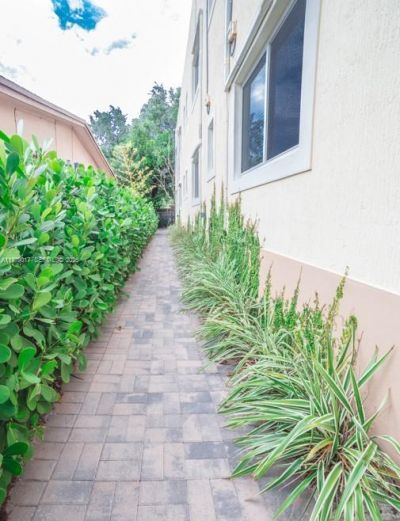 53 NE 49th St , Unit 7, Miami, FL 33137 Photo