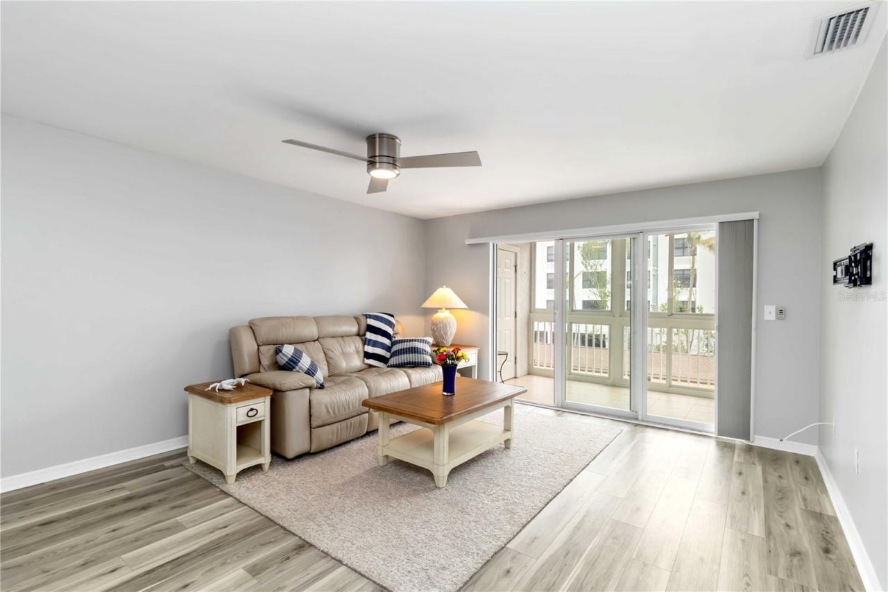 150 Harborside Avenue, Unit 307, Punta Gorda, FL 33950 Photo