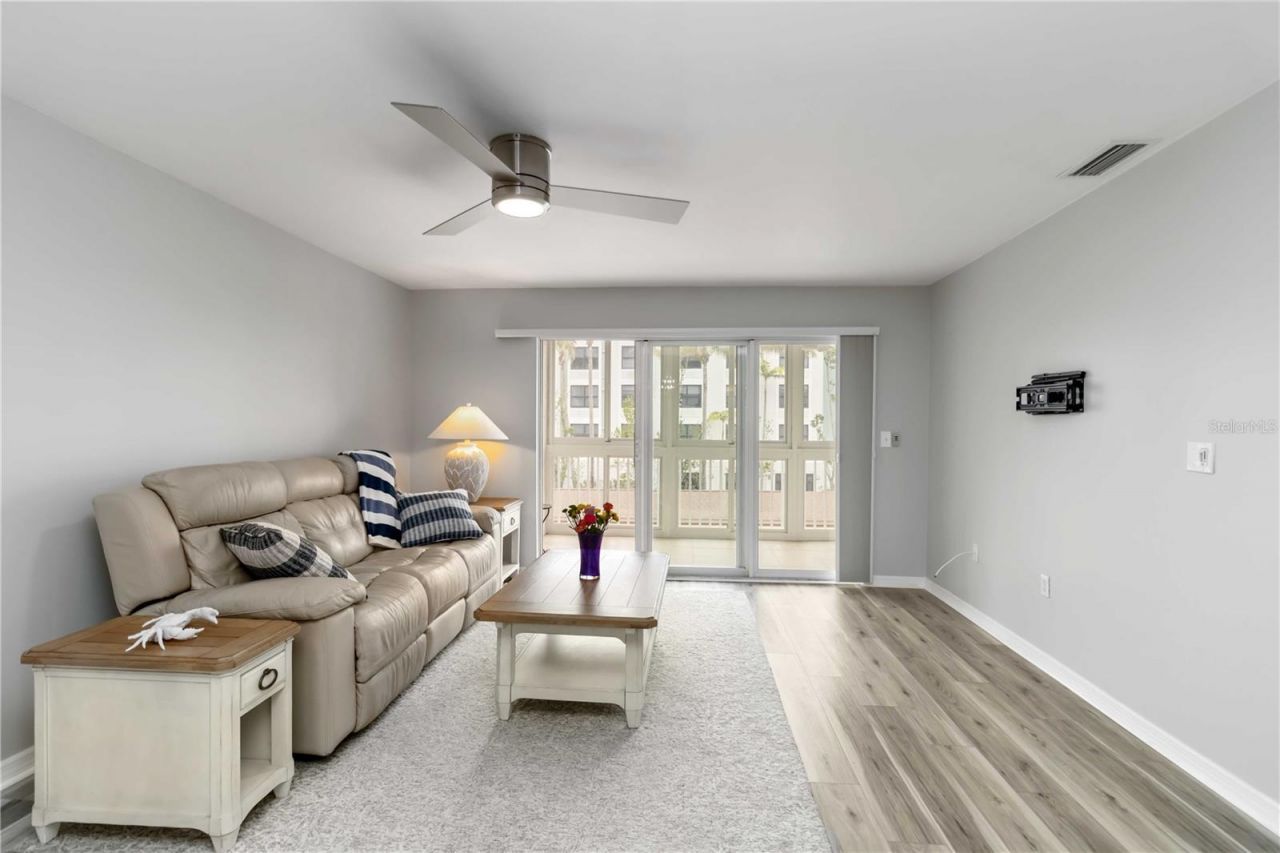 150 Harborside Avenue, Unit 307, Punta Gorda, FL 33950 Photo