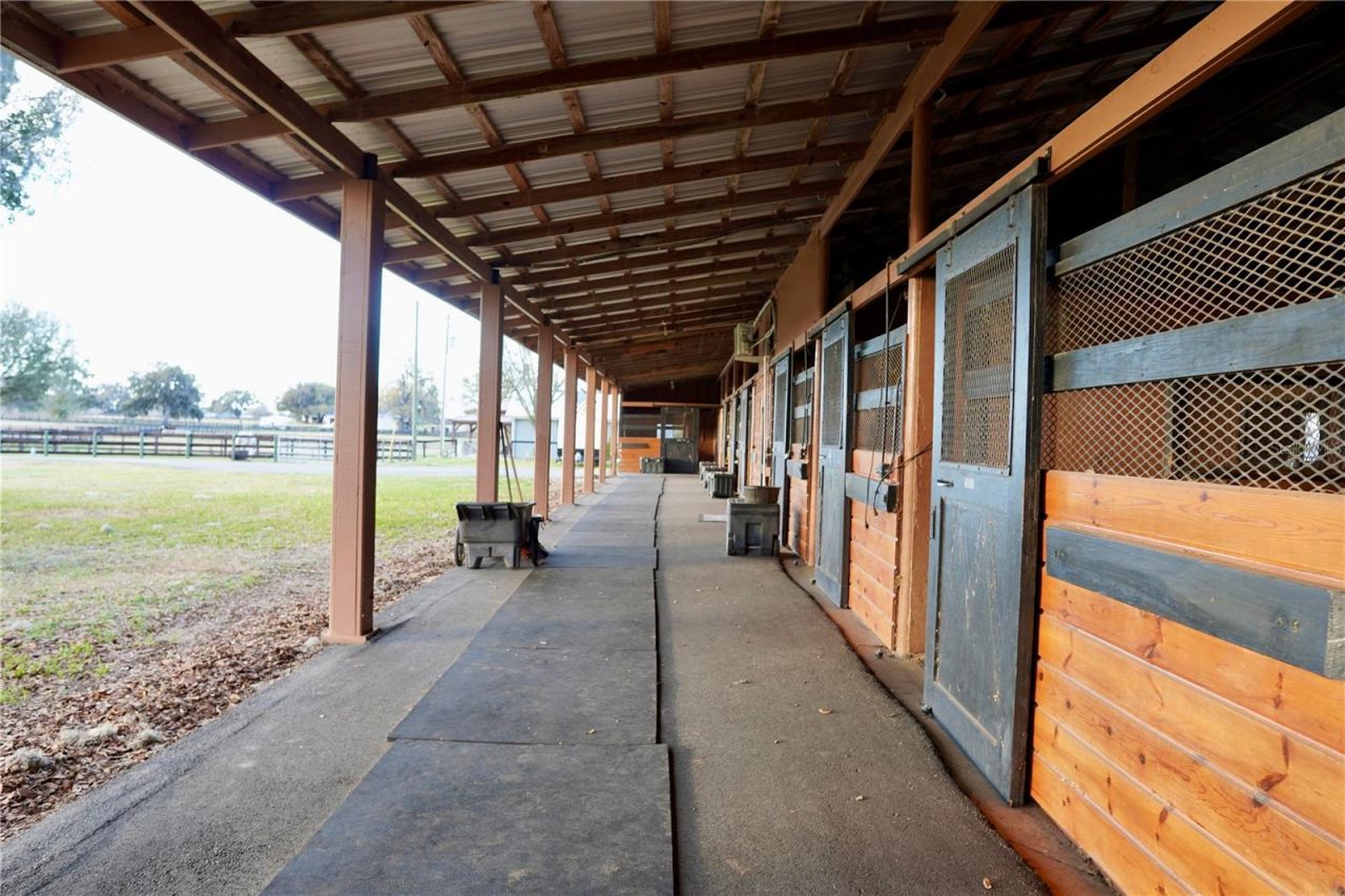 12895 NW Gainesville Road, Reddick, FL 32686 Photo