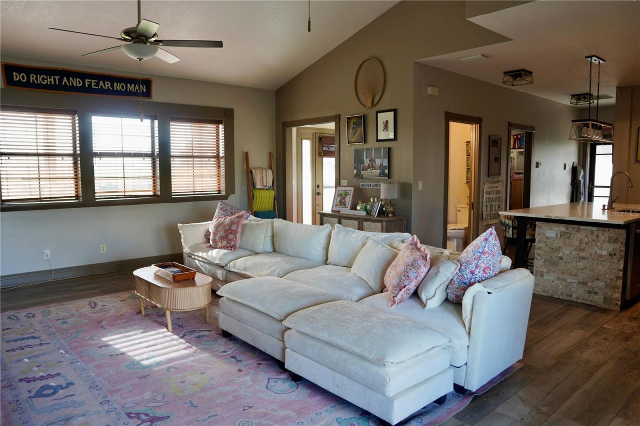 12895 NW Gainesville Road, Reddick, FL 32686 Photo