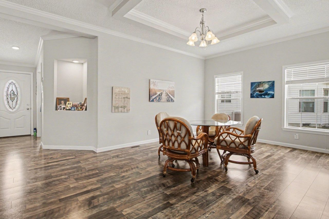 1226 Merrymount Dr. Photo 6