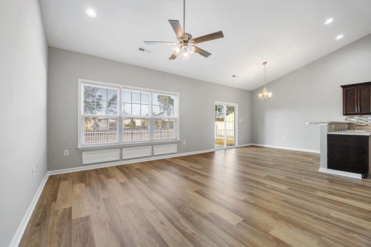 101 Cottage Creek Circle Photo 4