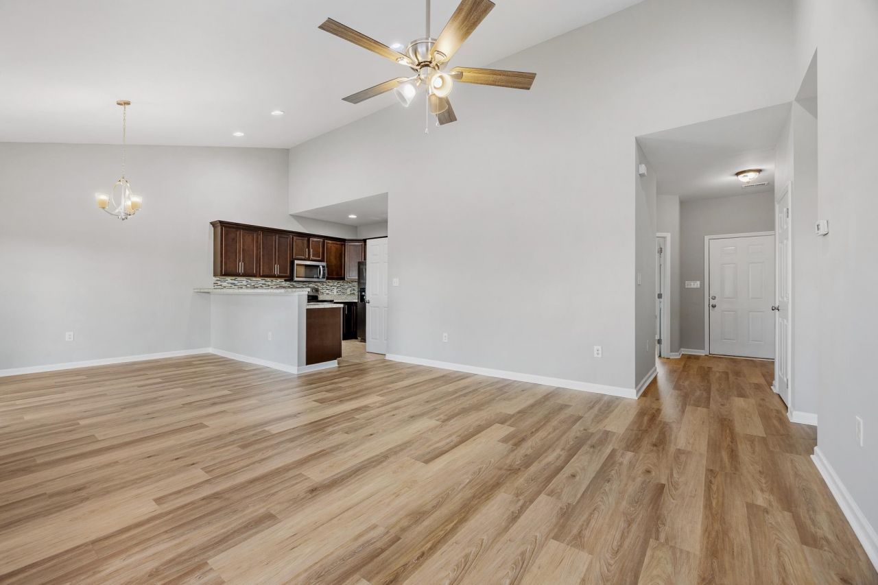 101 Cottage Creek Circle Photo 5