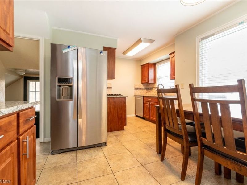 4489 Silsby Road, University Heights, OH 44118 Photo 9