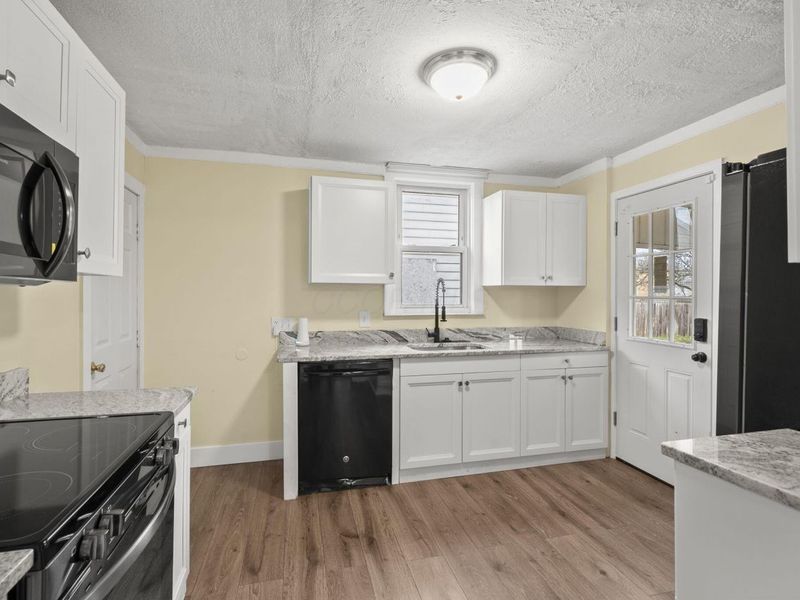 653 E Gates Street , Columbus, OH 43206 Photo 2