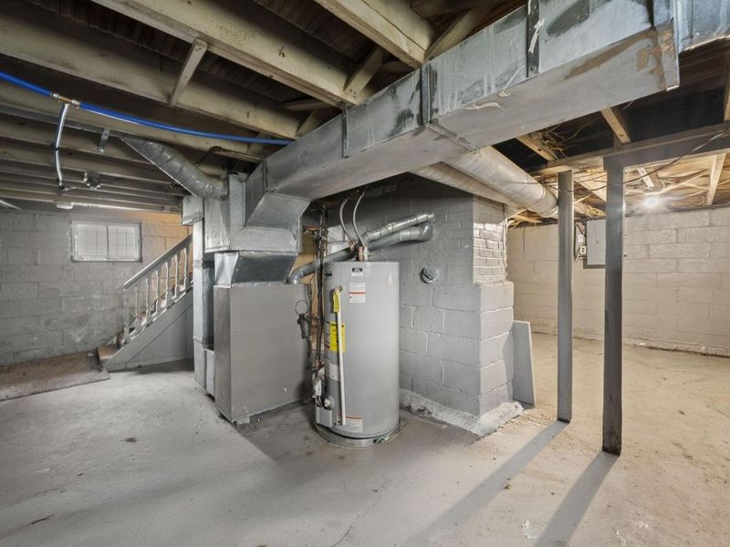 653 E Gates Street , Columbus, OH 43206 Photo 24