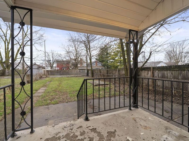 653 E Gates Street , Columbus, OH 43206 Photo 30