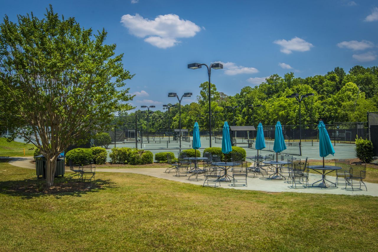 102 Amen Corner Photo 36