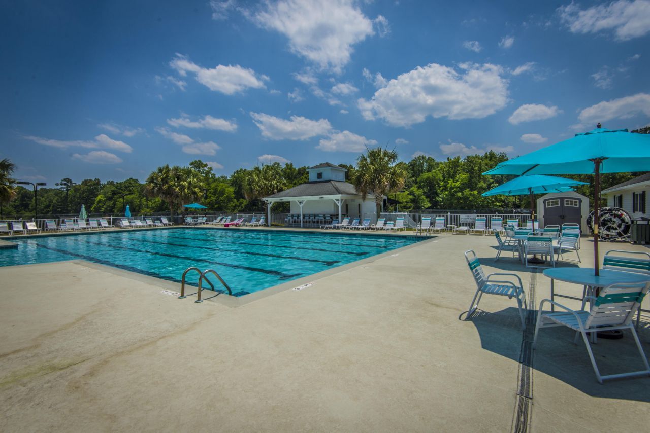 102 Amen Corner Photo 39