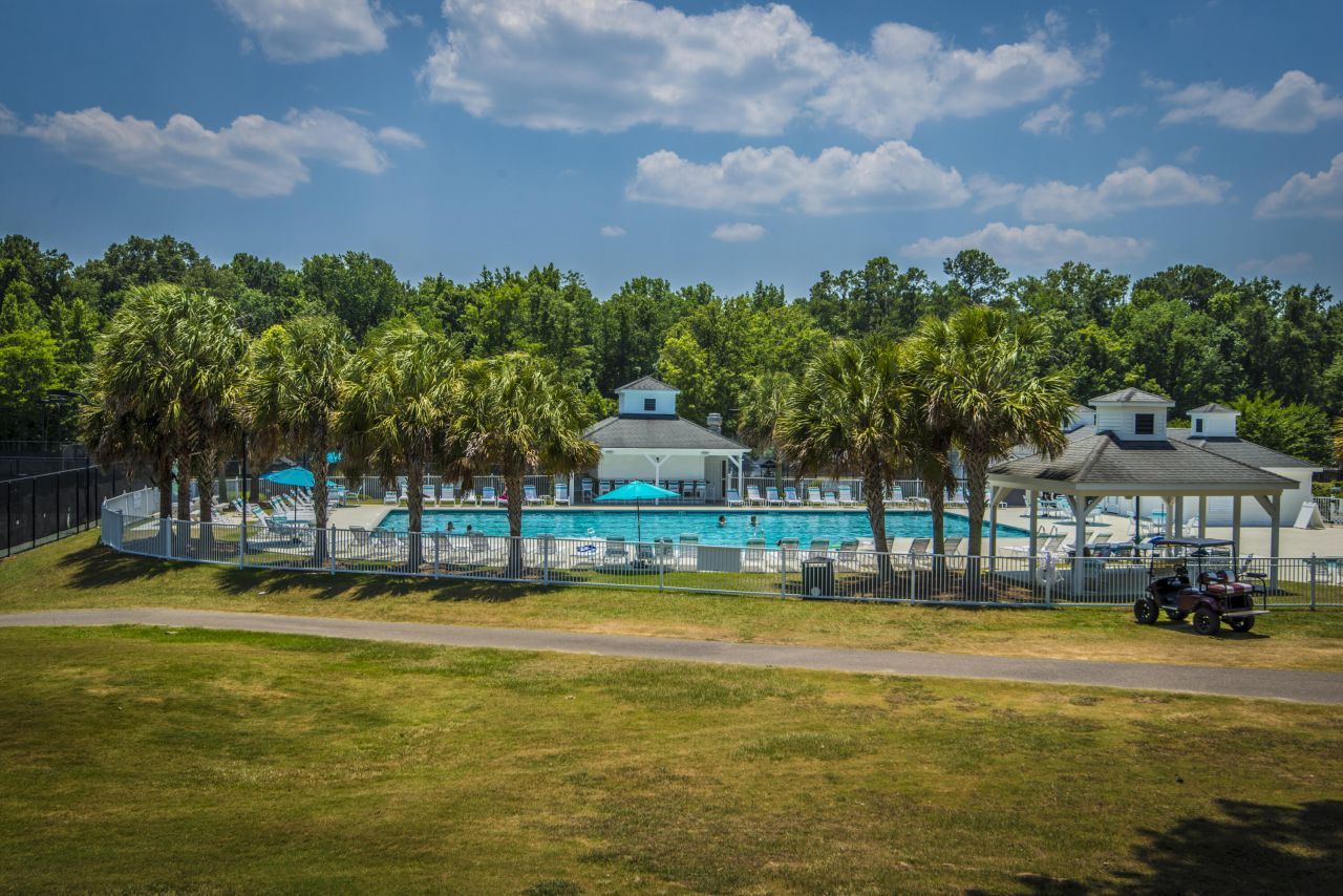 102 Amen Corner Photo 44