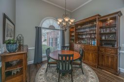 102 Amen Corner photo 4