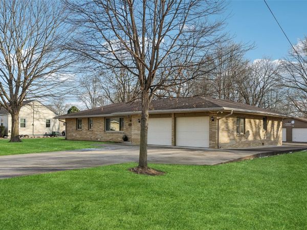 1512 Highview Drive , Des Moines, IA 50315