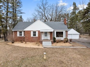 10032 Stillwater Lane N, Lake Elmo, MN 55042