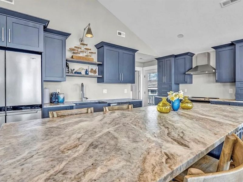 104 East Point, Kelleys Island, OH 43438 Photo 7