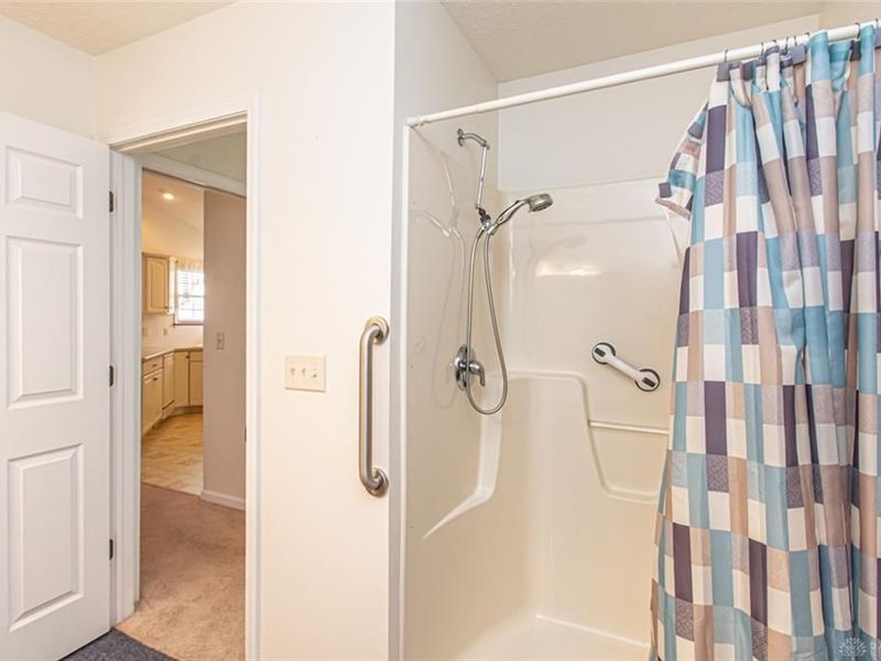 413 Golden Crossing, Eaton, OH 45320 Photo 18