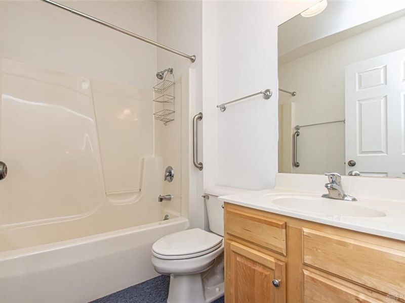 413 Golden Crossing, Eaton, OH 45320 Photo 8