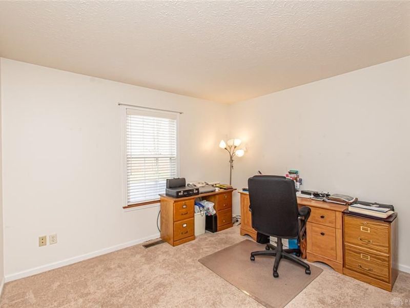 413 Golden Crossing, Eaton, OH 45320 Photo 9