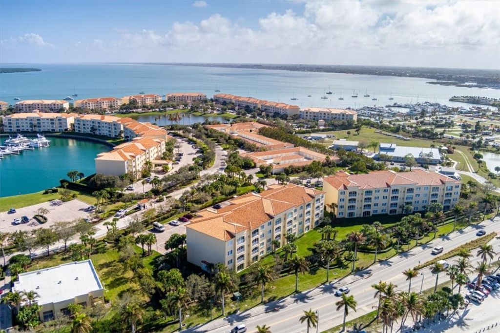 36 Harbour Isle Drive W, Unit 106, Fort Pierce, FL 34949 Photo