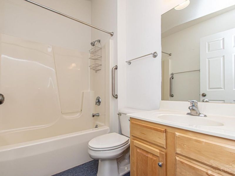 413 Golden Xing, Eaton, OH 45320 Photo 8