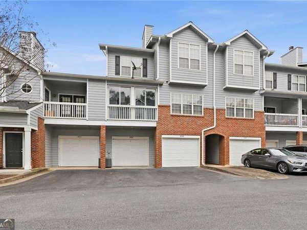 1006 Vinings Forest Lane SE, Unit BLDG #10, Smyrna, GA 30080