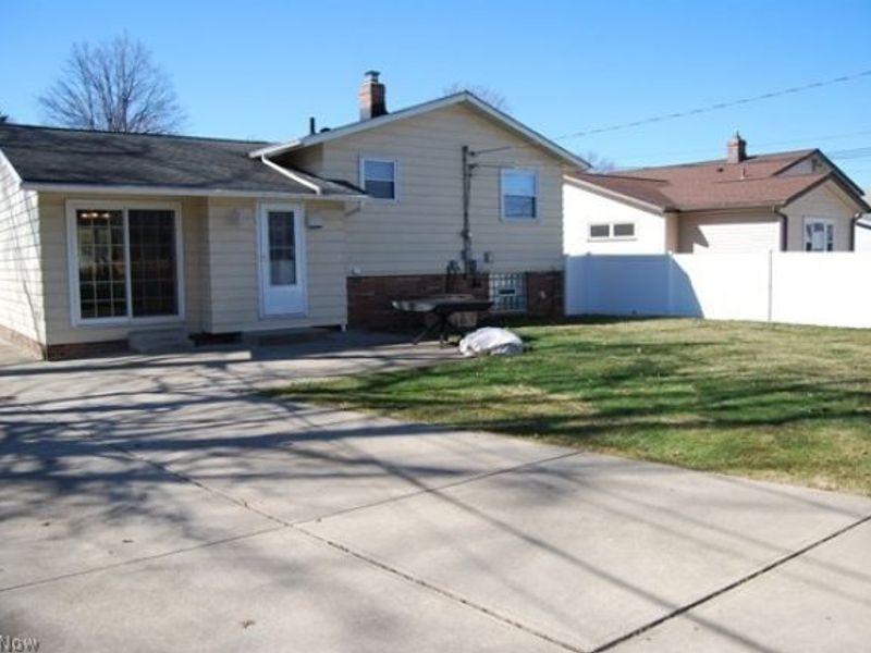 6453 Terre Drive, Brook Park, OH 44142 Photo 19