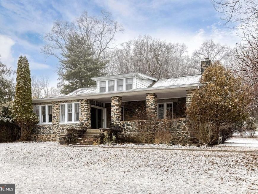 2004 Westchester Avenue, Baltimore, MD 21228 Main Photo