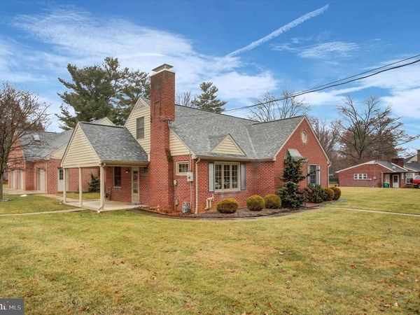1566 WILSON AVENUE, CHAMBERSBURG, PA 17201