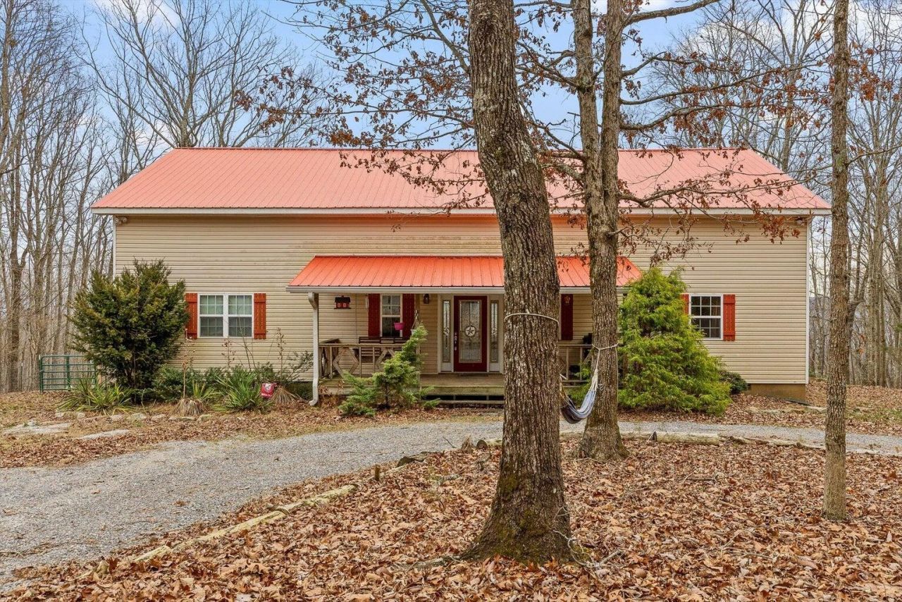 264 Harlee Vista Road, Pikeville, TN 37367 Main Photo