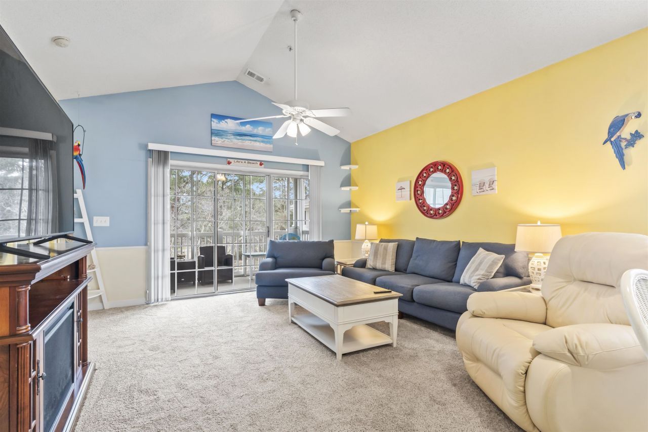 5825 Catalina Dr. Photo 15