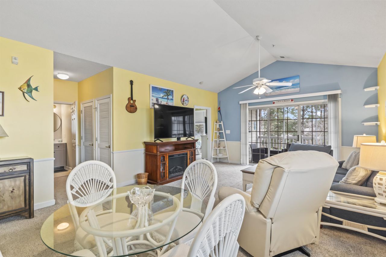 5825 Catalina Dr. Photo 16