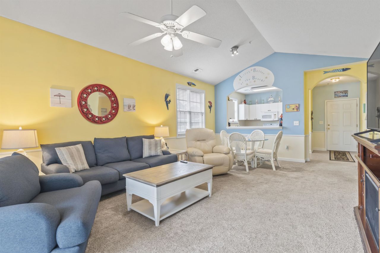 5825 Catalina Dr. Photo 19