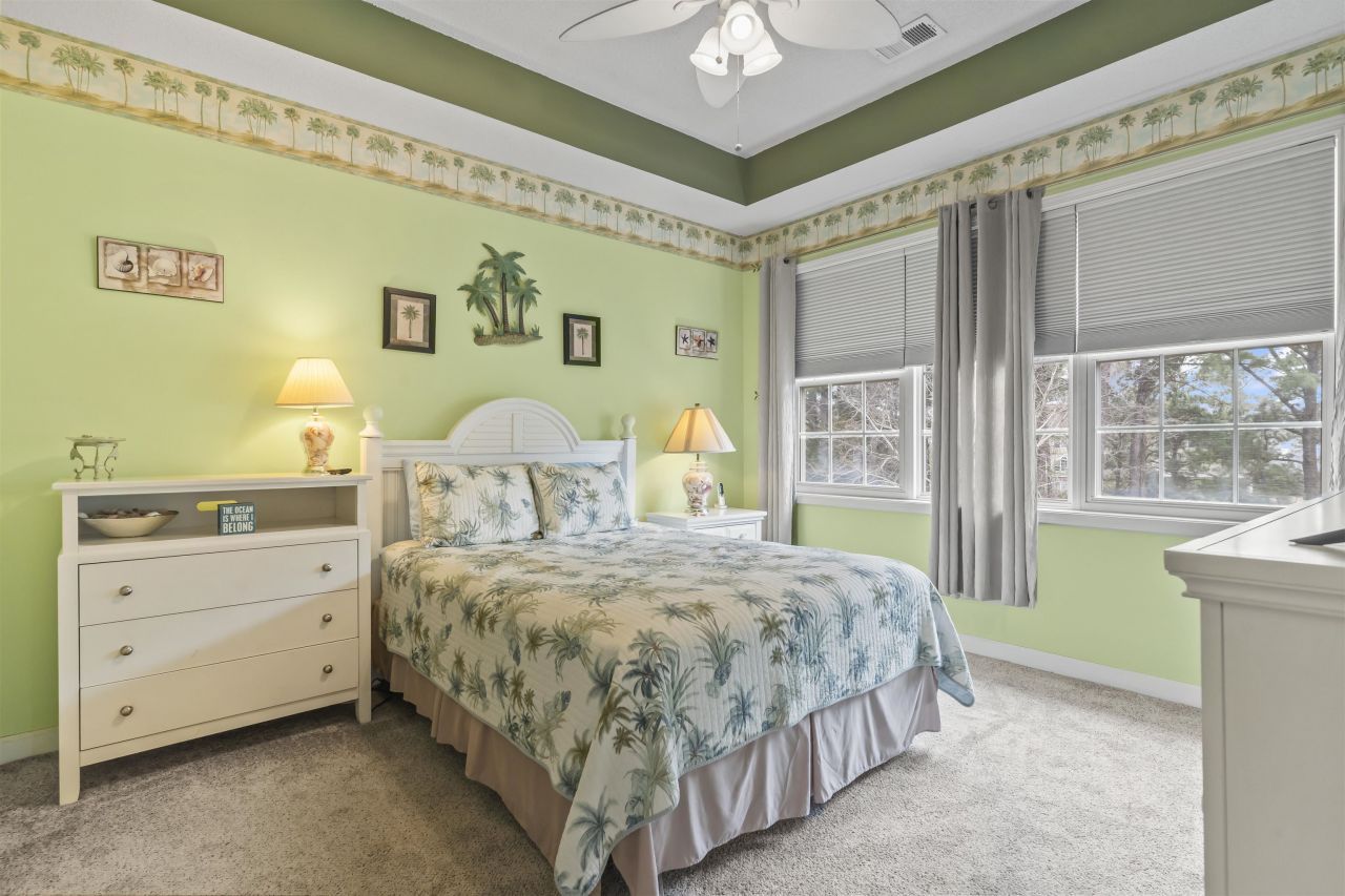 5825 Catalina Dr. Photo 21