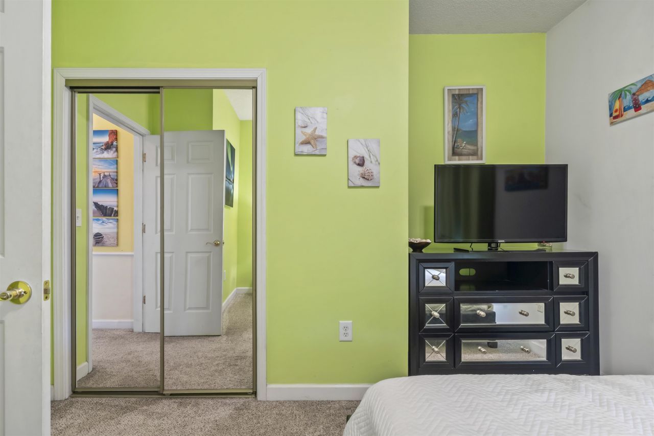 5825 Catalina Dr. Photo 27