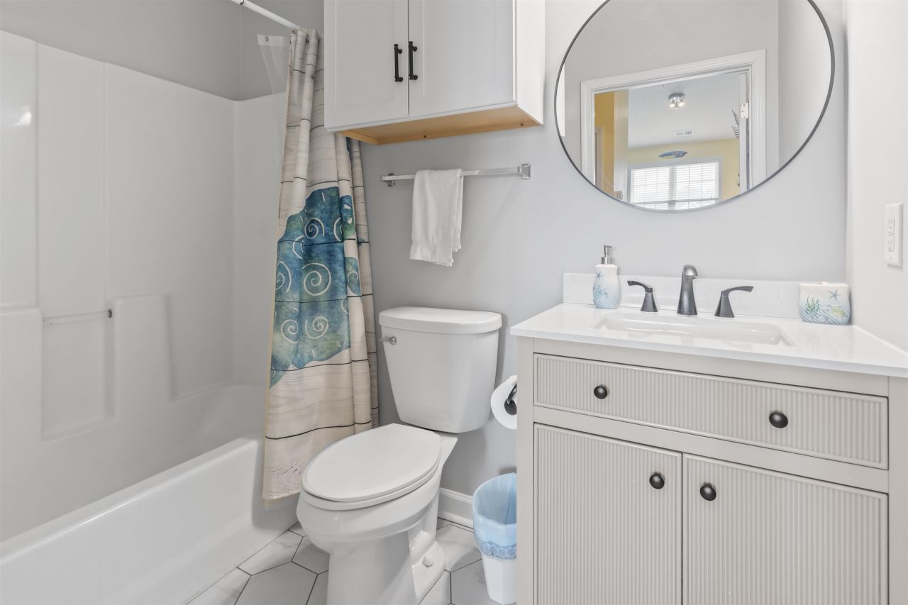 5825 Catalina Dr. Photo 28