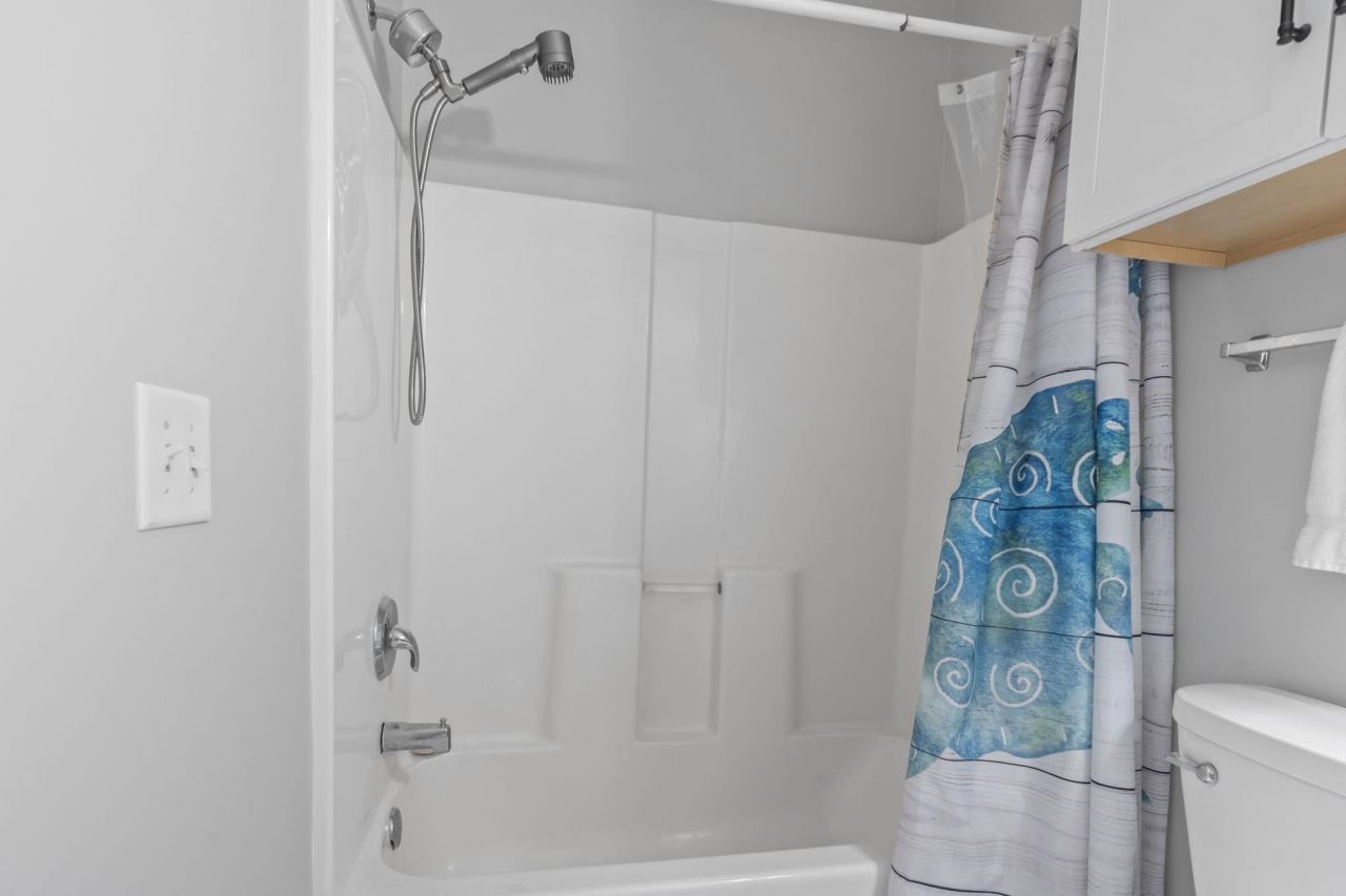 5825 Catalina Dr. Photo 31