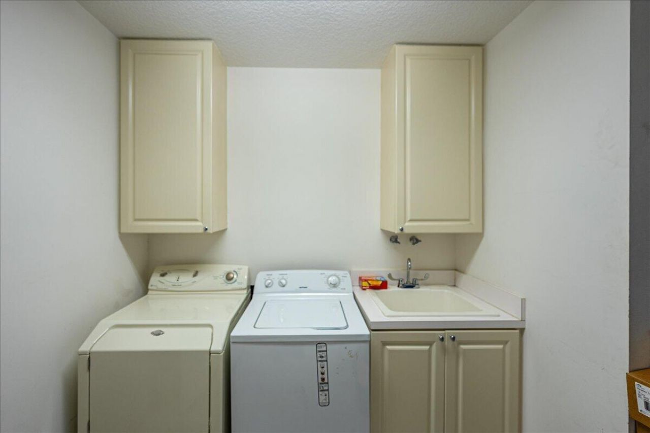 36 Harbour Isle Drive W, Unit 106, Fort Pierce, FL 34949 Photo