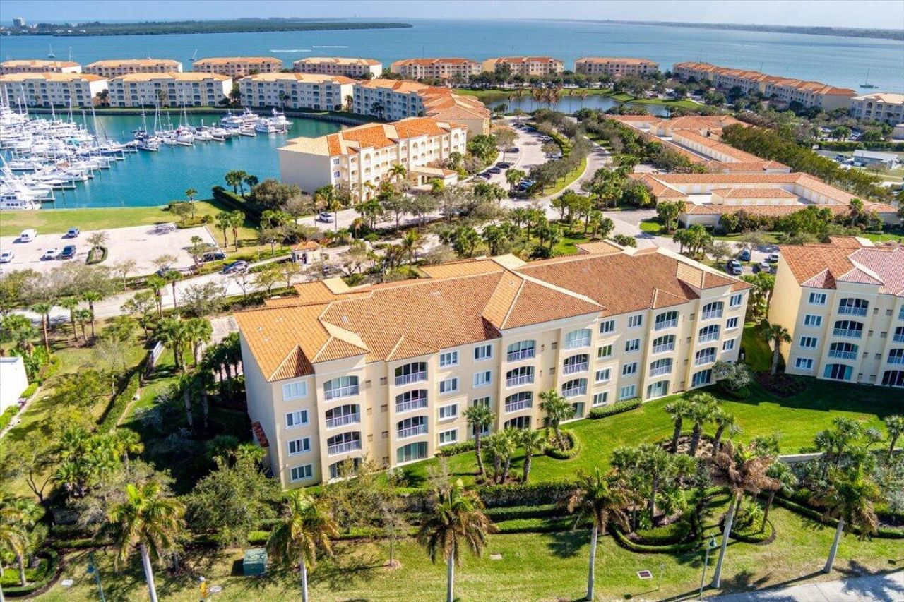 36 Harbour Isle Drive W, Unit 106, Fort Pierce, FL 34949 Photo