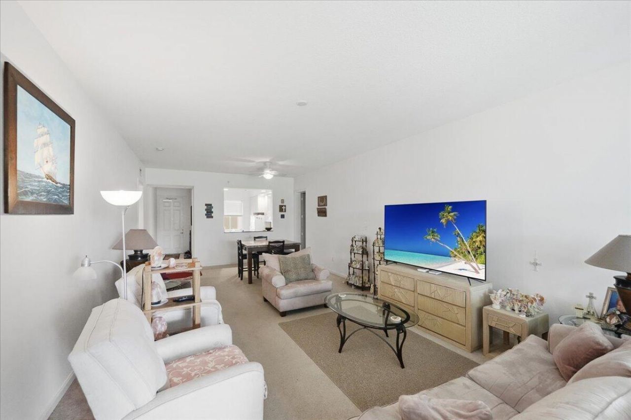 36 Harbour Isle Drive W, Unit 106, Fort Pierce, FL 34949 Photo