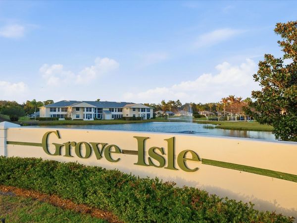 428 Grove Isle Circle, Vero Beach, FL 32962