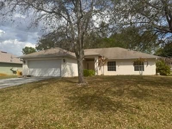 2951 SW Lucerne Street, Port St. Lucie, FL 34953