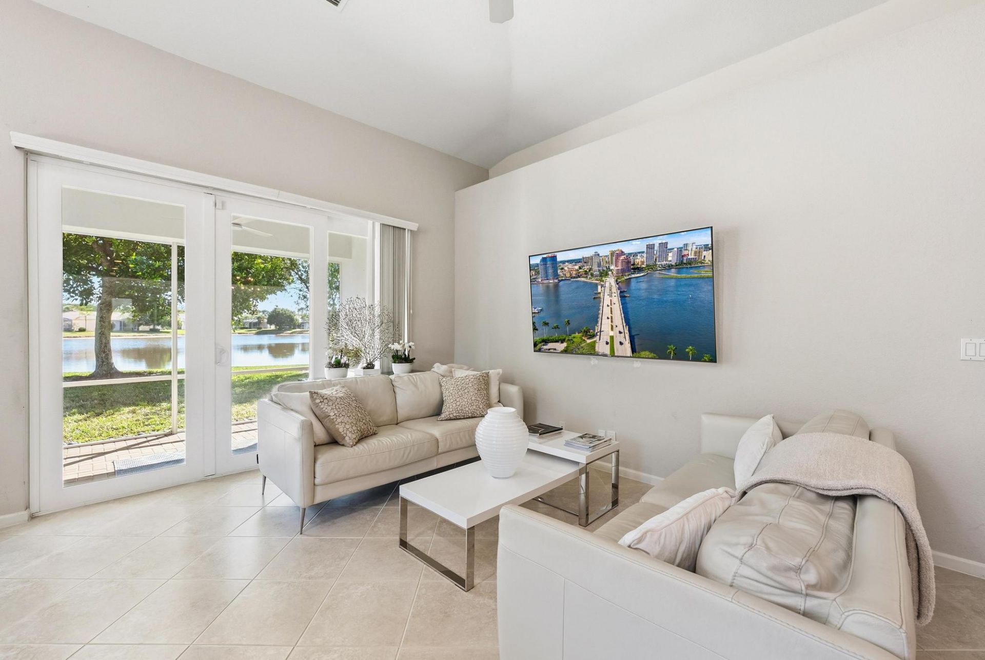 2737 Clipper Circle, West Palm Beach, FL 33411 Photo