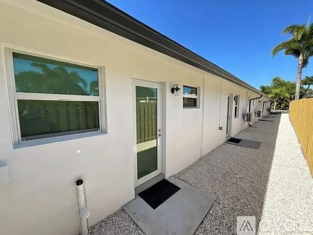 2308 NW 3rd Avenue, Unit 4, Wilton Manors, FL 33311 Photo