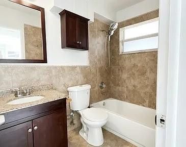 2308 NW 3rd Avenue, Unit 4, Wilton Manors, FL 33311 Photo